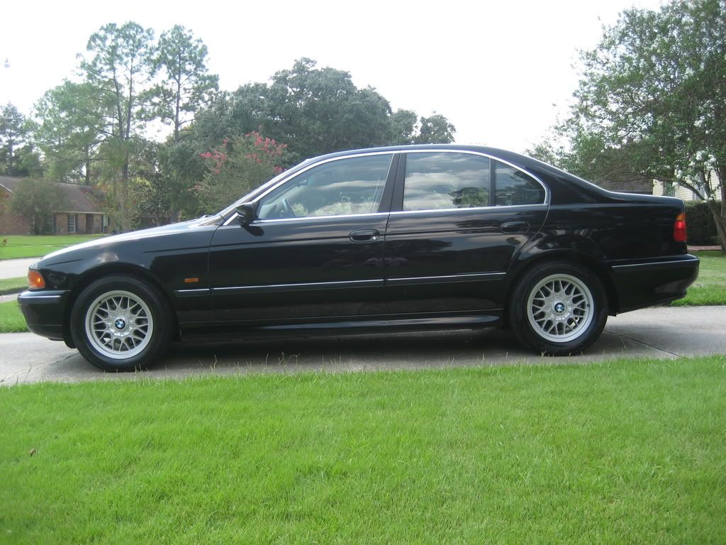 De-badged528i016.jpg