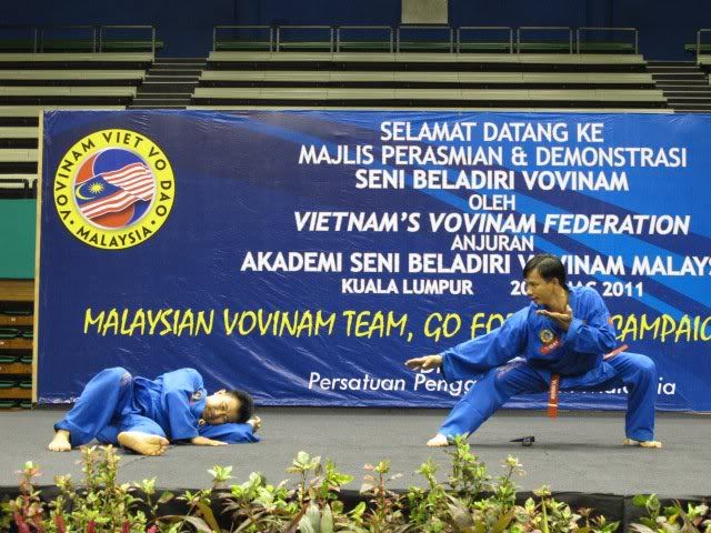 Hình ảnh Vovinam Biểu Diễn Và Huấn Luyện Tại Malaysia 0m1 Hình ảnh Vovinam Biểu Diễn Và Huấn Luyện Tại Malaysia