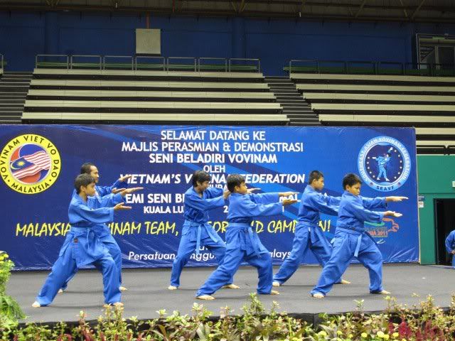 Hình ảnh Vovinam Biểu Diễn Và Huấn Luyện Tại Malaysia 0m5 Hình ảnh Vovinam Biểu Diễn Và Huấn Luyện Tại Malaysia