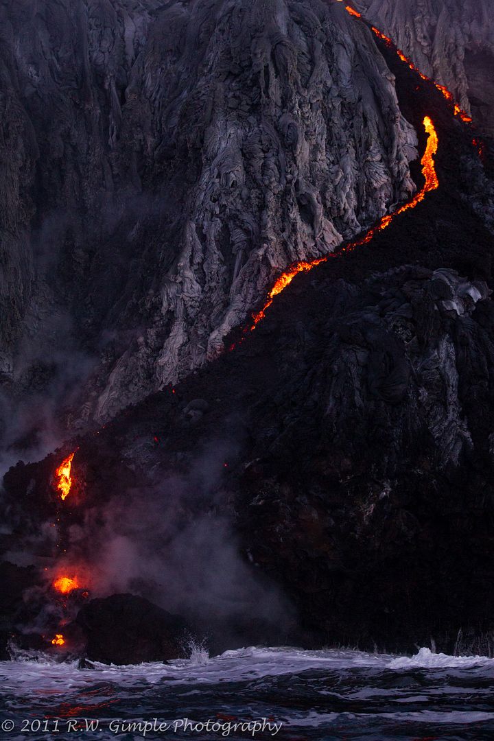 IMAGE: http://i206.photobucket.com/albums/bb149/rwg_bucket/KilaueabySea-2.jpg