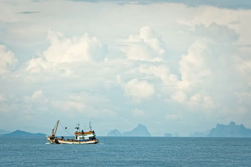 Фотообои для рабочего стола. Таиланд. Острова Phi-Phi. Попытка номер 1.