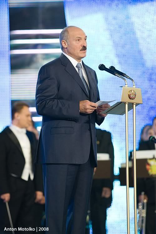Президент Беларуси - Александр Лукашенко. Открытие Славянского Базара. Фотограф Антон Мотолько.