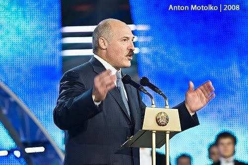 Президент Беларуси - Александр Лукашенко. Открытие Славянского Базара. Фотограф Антон Мотолько.